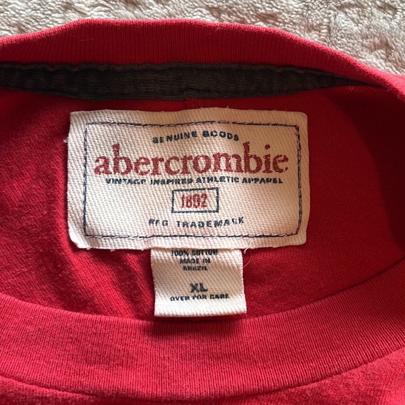 Vintage Abercrombie T-Shirt - Picture 4 of 4